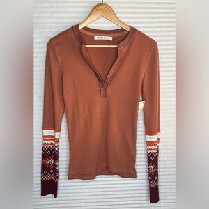 We The Free Waffle Knit Long Sleeve fitted V neck Blouse knitted sleeves Small